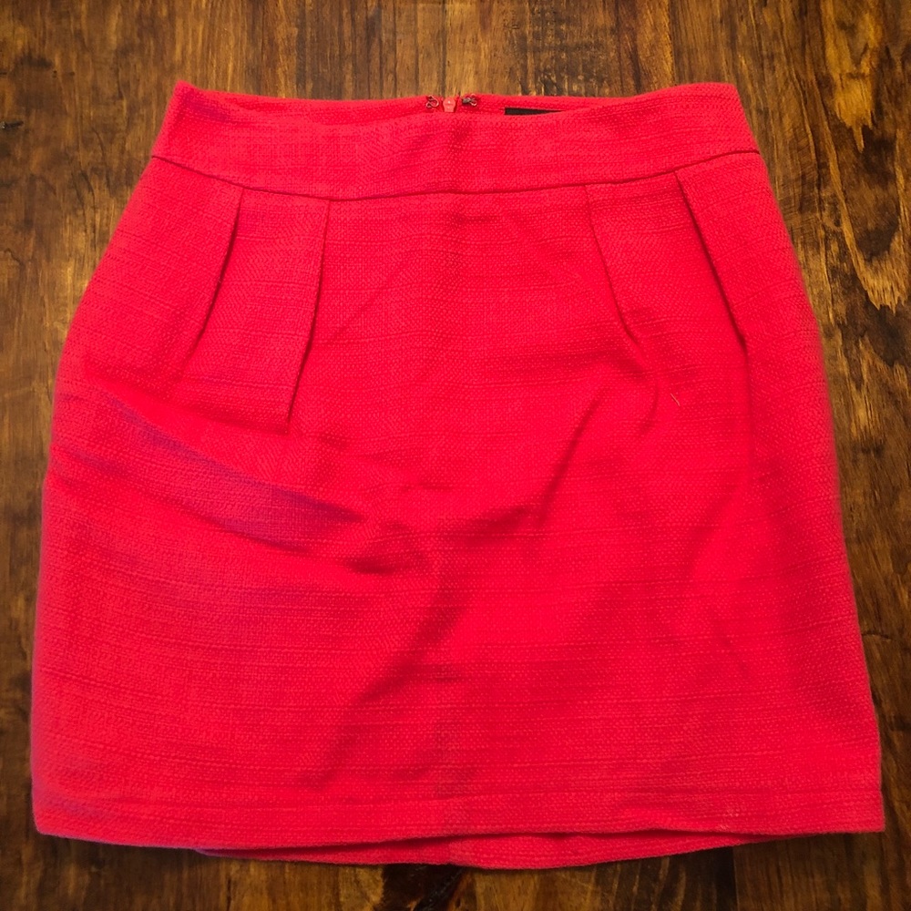Red Target skirt - Picture 2 of 3